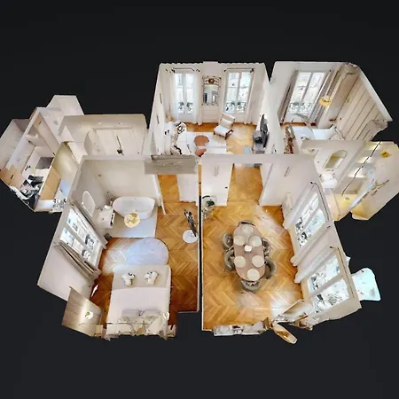 358 Madeleine - Superbe A Apartment *